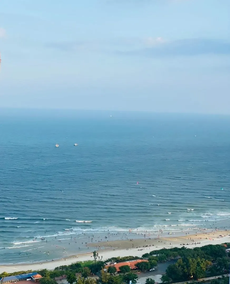 Apartment Sunday Premium Apart - The Song Vung Tau, Skypool Vietnam